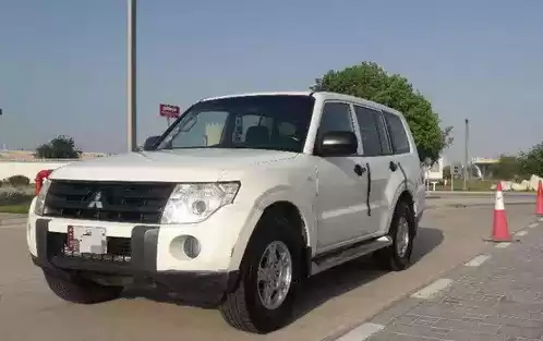 مستعملة Mitsubishi Pajero للبيع في الدوحة #7580 - 1  صورة 